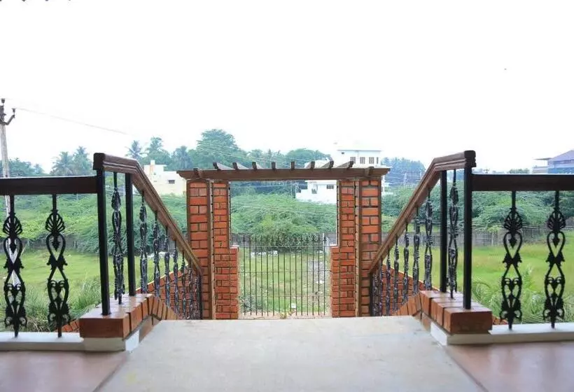 ホテル Ponni Homestay Kumbakonam