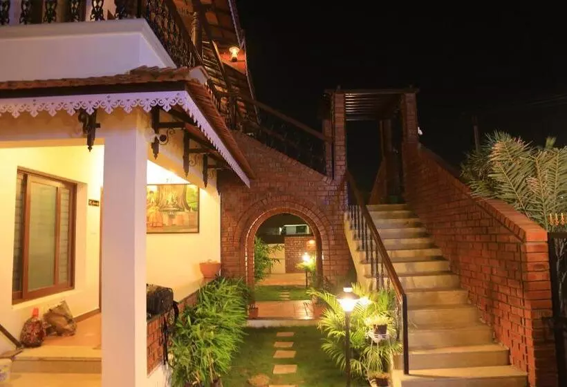 ホテル Ponni Homestay Kumbakonam