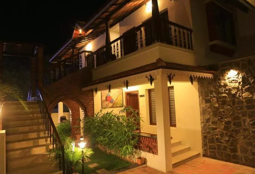 ホテル Ponni Homestay Kumbakonam