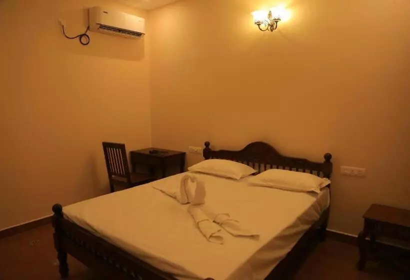 ホテル Ponni Homestay Kumbakonam