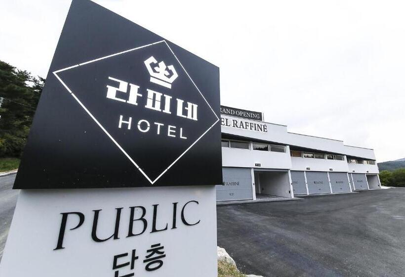 Hotel Raffine