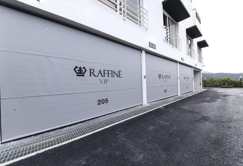 Hotel Raffine