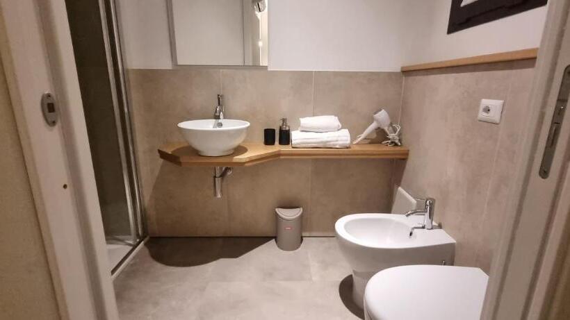 펜션 Anthias Rooms Affittacamere