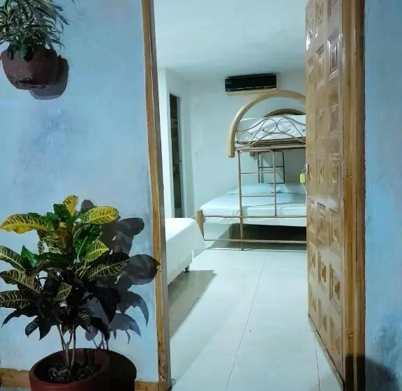 پانسیون Hostal La Casona De Sara