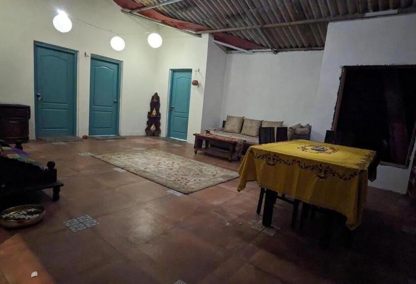 膳宿费 The Banana Leaf