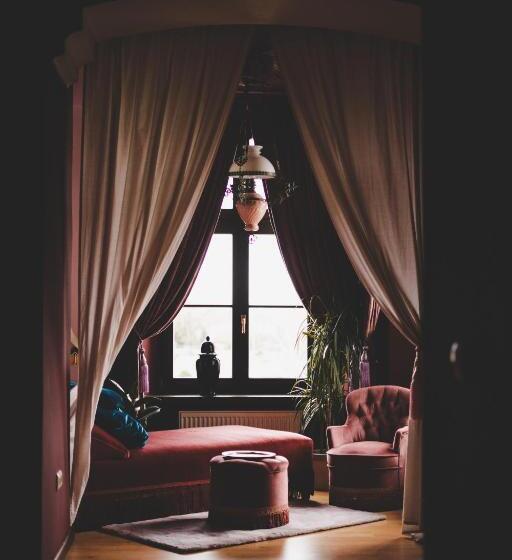 بنسيون Wohnung Ruth  Turmzimmer Anno1869 Herrenhaus Viecheln