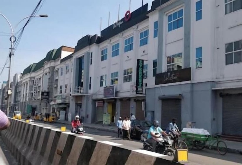 Hotel Stayz Inn The Gate Of Madras