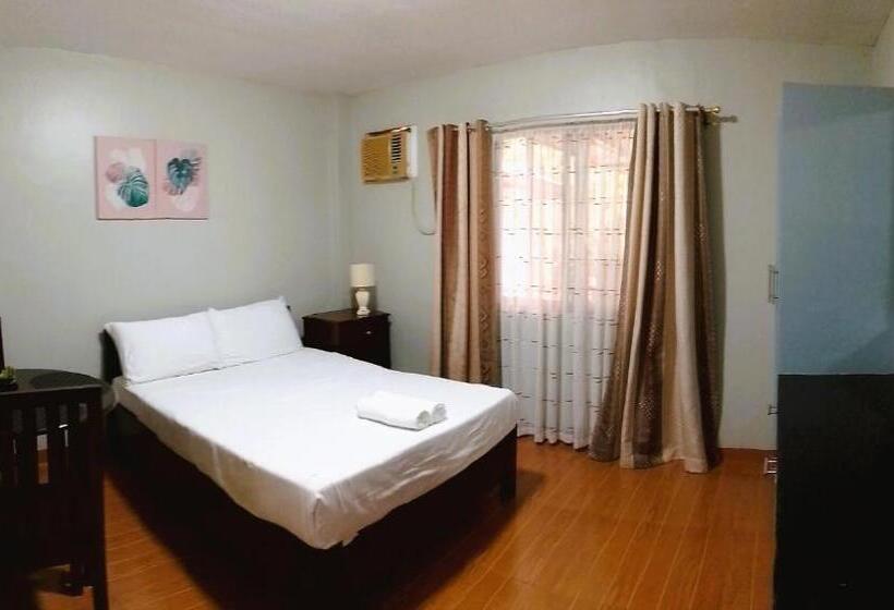 Общежитие Felli`s Guest House