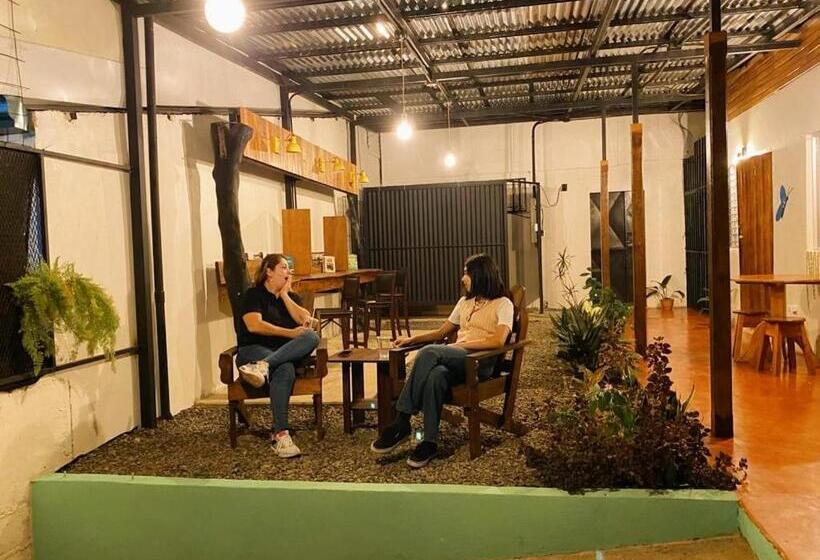 민박 Cabinas Morpho Gardens