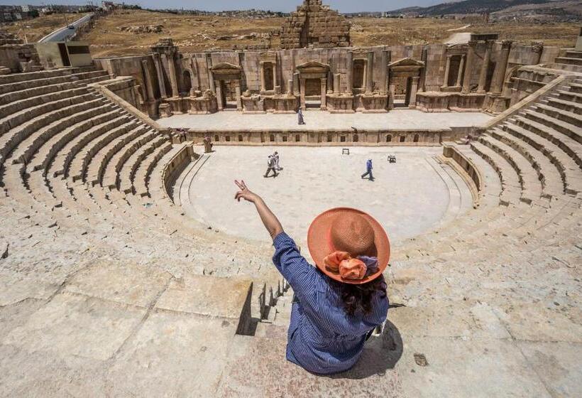 تختخواب و صبحانه Post