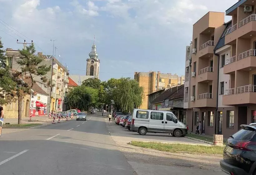 تختخواب و صبحانه Room From Subotica Center By Bus 26