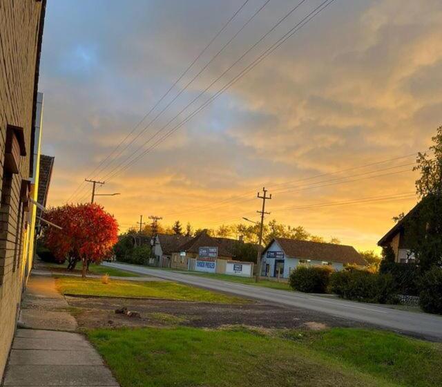 تختخواب و صبحانه Room From Subotica Center By Bus 26