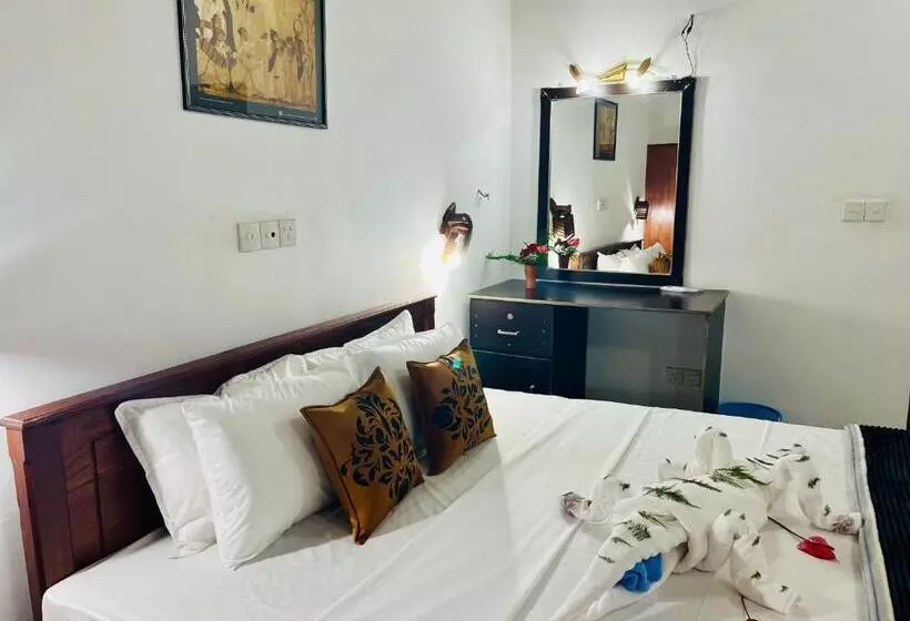 تختخواب و صبحانه Villa Roy Bentota