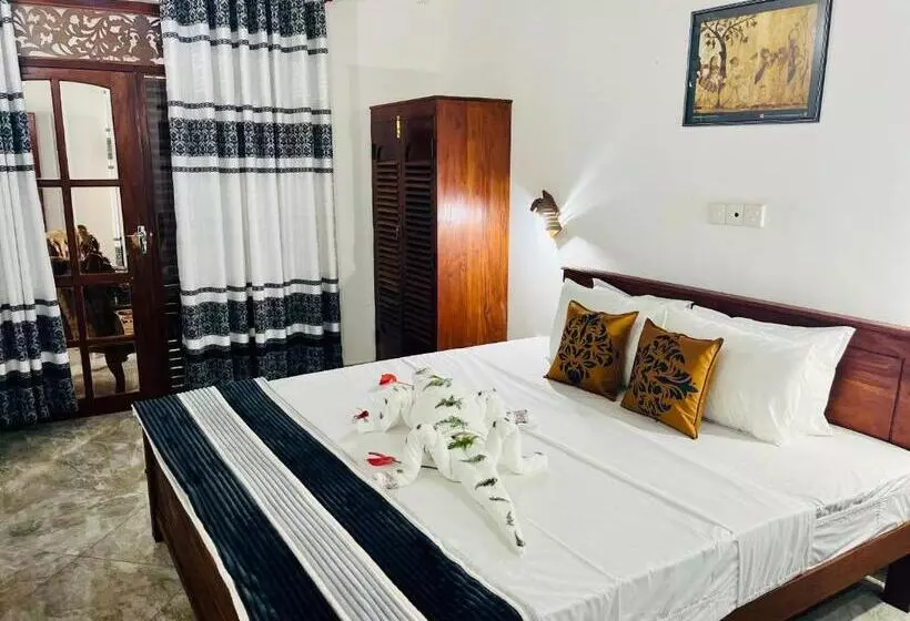 تختخواب و صبحانه Villa Roy Bentota