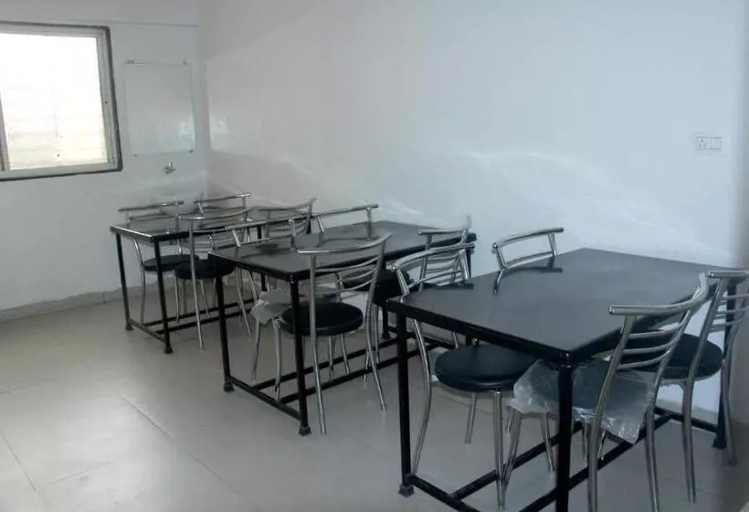 Hotelli Ambai Executive