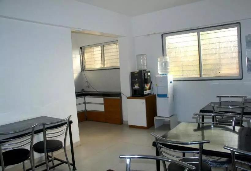 Hotelli Ambai Executive