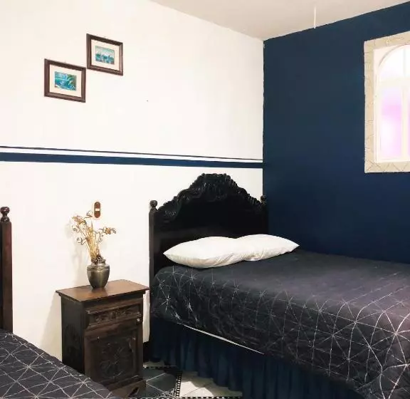 هتل Casa De Los Abuelos