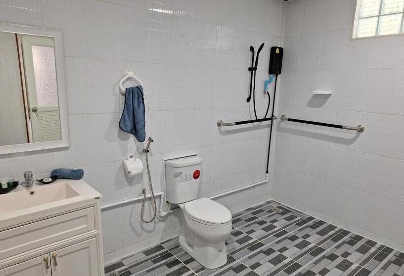 Hotelli River Pool Villa