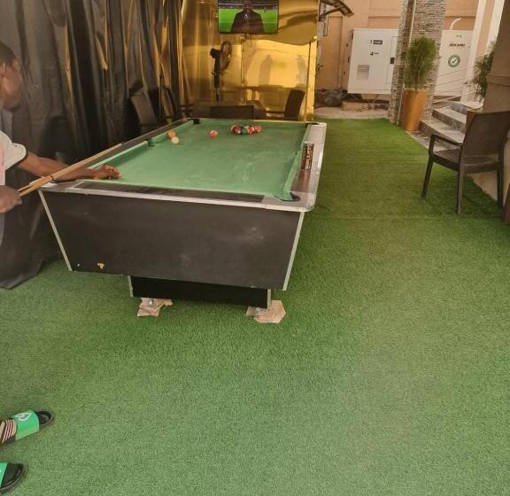 هتل Star Diamond View Lounge & Suite