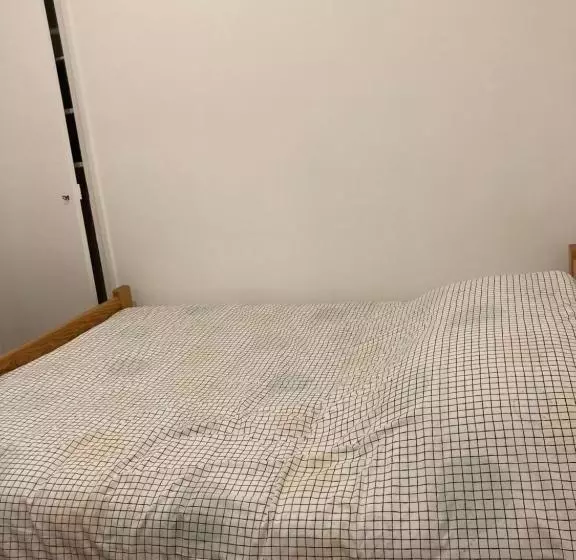 ペンション Modhumita