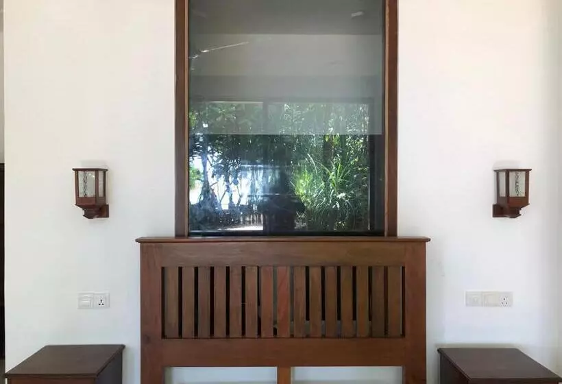 Majatalo Oruwa Turtle Beach Villa
