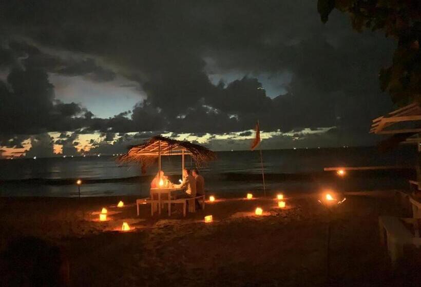 Pensione Oruwa Turtle Beach Villa