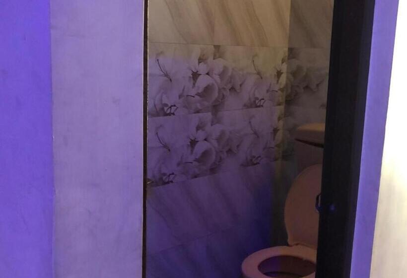 ペンション Robin Guest House