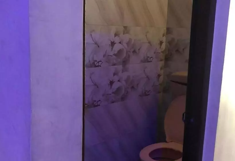 ペンション Robin Guest House