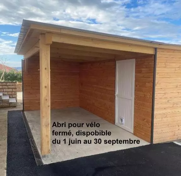 ペンション Studio Chez L Habitant Avec Piscine Commune