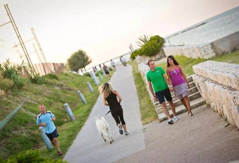 Aamiaismajoitus (B&B) Acquamarina