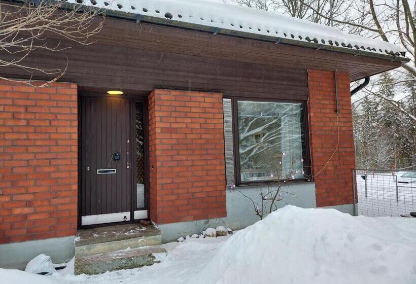 تختخواب و صبحانه Wera