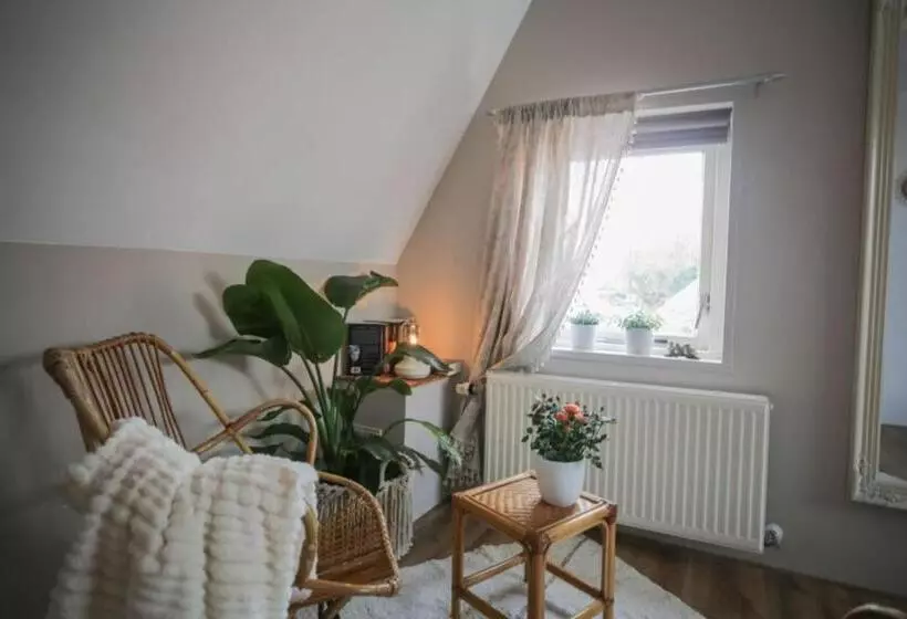 Bed & Breakfast   Appartement D Ambacht