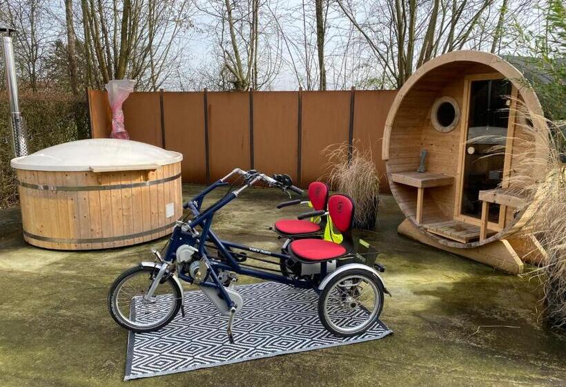 Bed & Breakfast+ De Kooimolen