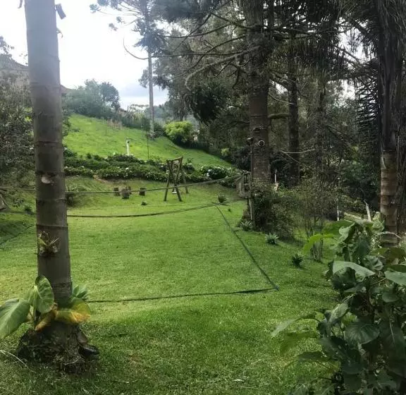 ホテル Chalés Lá Na Roça