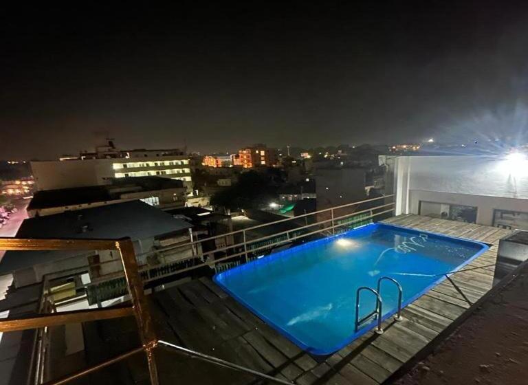 Отель Gvs 24 Club, Rooftop Cafe! Swimming Pool! Karaoke Music!