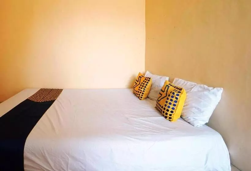 Hotelli Spot On 93685 Homestay Bu Sun Syariah