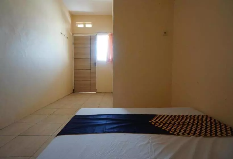 Hotelli Spot On 93685 Homestay Bu Sun Syariah