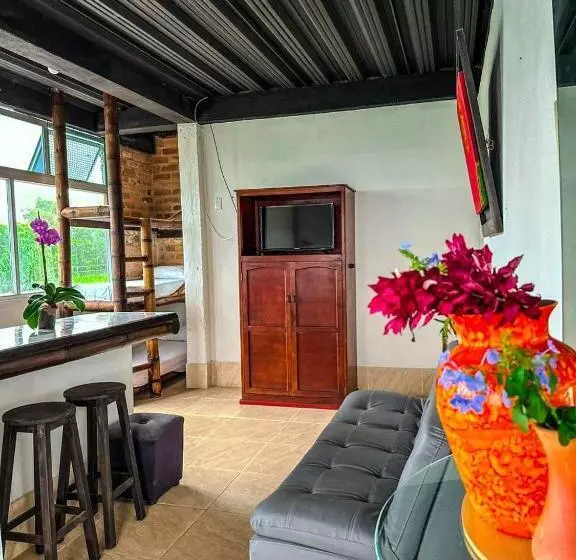 Hotelli Villa Tikuna