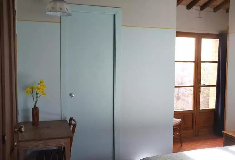 Majatalo Private Room With Own Bathroom At Podere Noceto