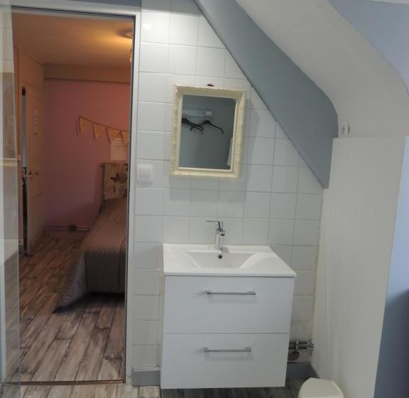 Nocleg ze śniadaniem Au Charme D Antan/ Notre Heure