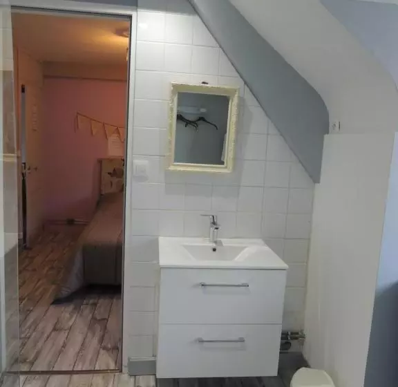 Aamiaismajoitus (B&B) Au Charme D Antan/ Notre Heure