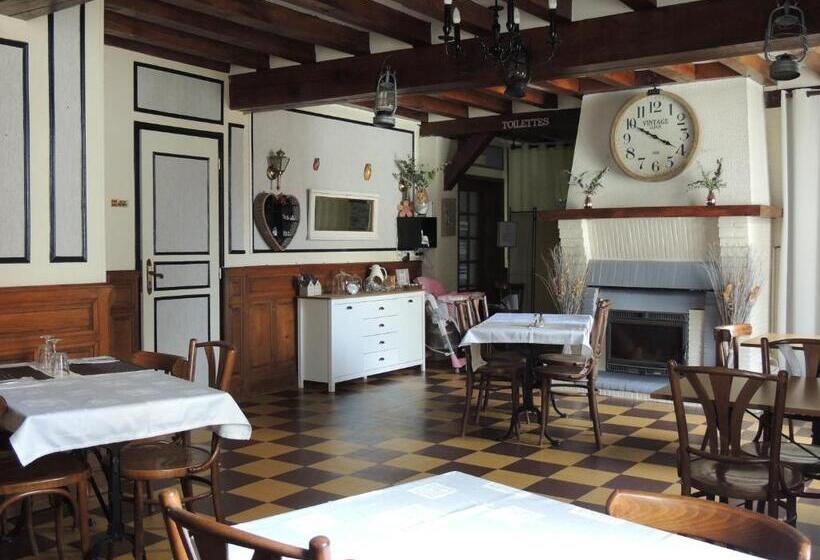 Nocleg ze śniadaniem Au Charme D Antan/ Notre Heure