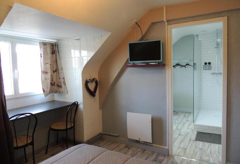 Nocleg ze śniadaniem Au Charme D Antan/ Notre Heure