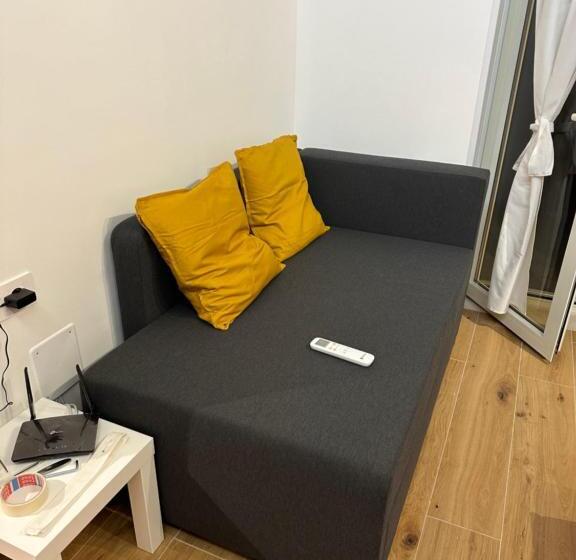 تختخواب و صبحانه La Botte Piccola