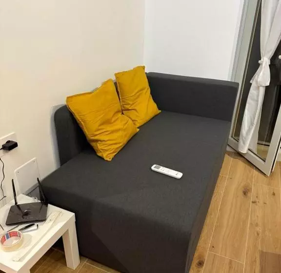 تختخواب و صبحانه La Botte Piccola