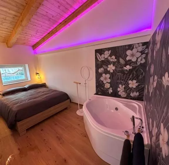 تختخواب و صبحانه La Botte Piccola