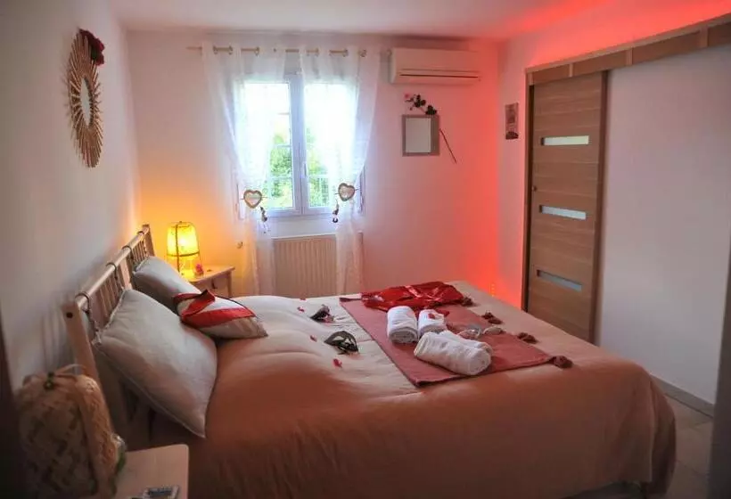 Aamiaismajoitus (B&B) Love Room De Charme Var
