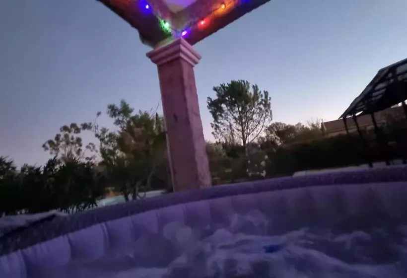 Aamiaismajoitus (B&B) Love Room De Charme Var