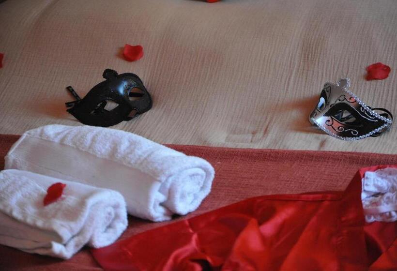 צימר Love Room De Charme Var