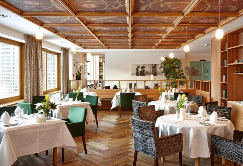 Genießer   & Romantikhotel Das Schiff